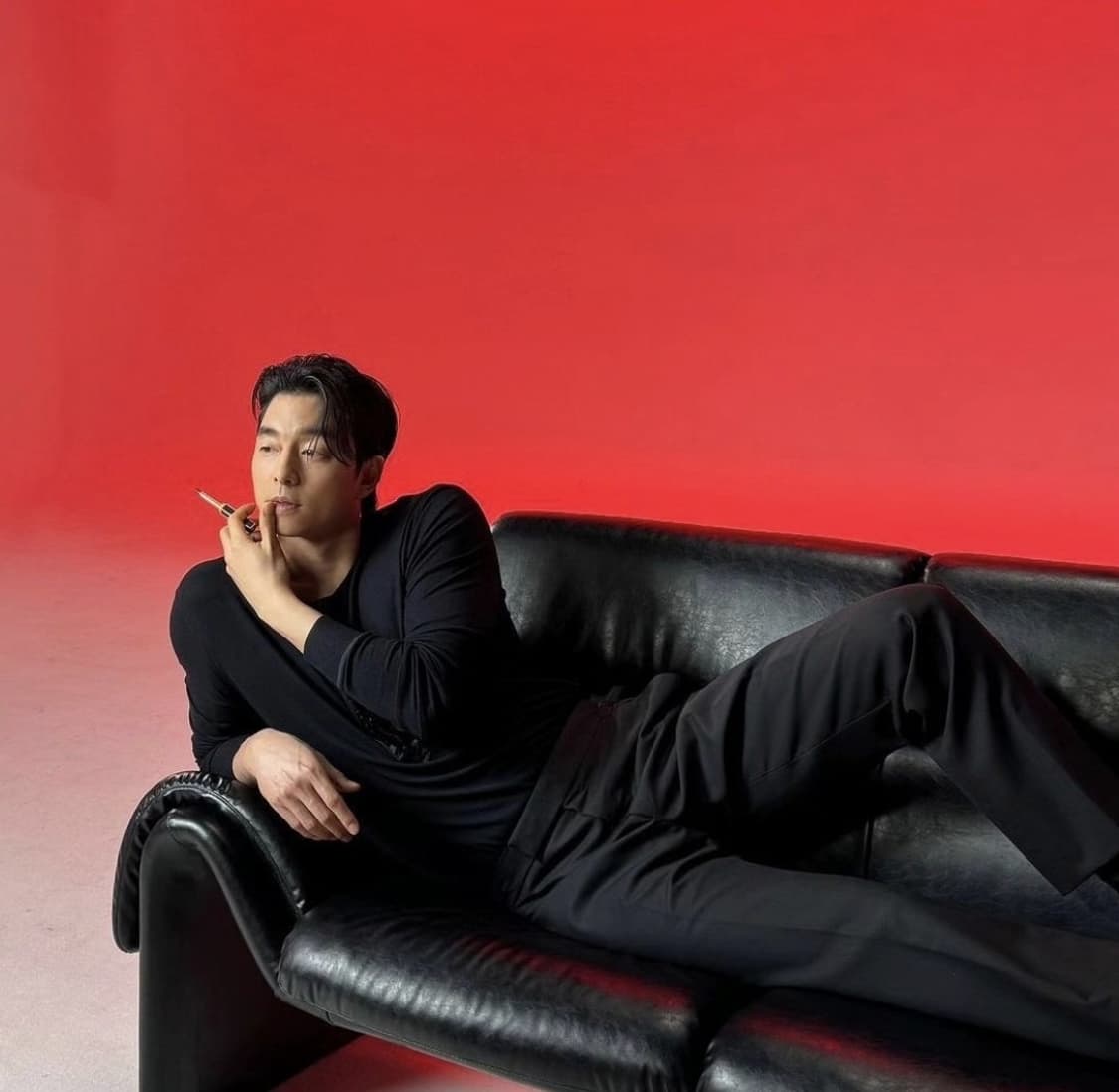 톰포드 비스코스 헨리넥 니트 셔츠 판매 합니다. 상품이미지1