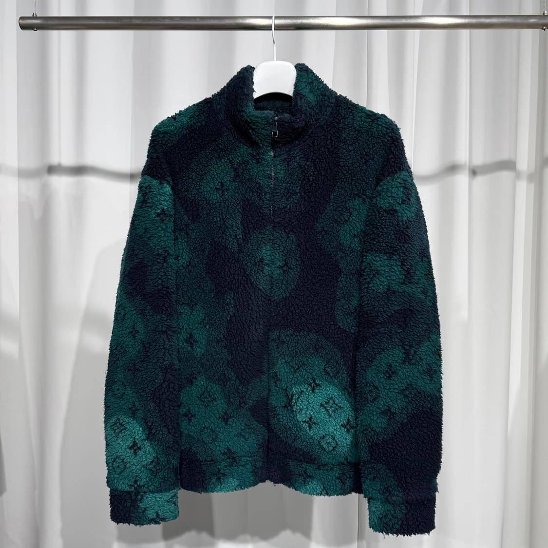 (2XL) 루이비통 모노그램 자카드 카모플라쥬 후리스 집업 자켓 상품이미지1