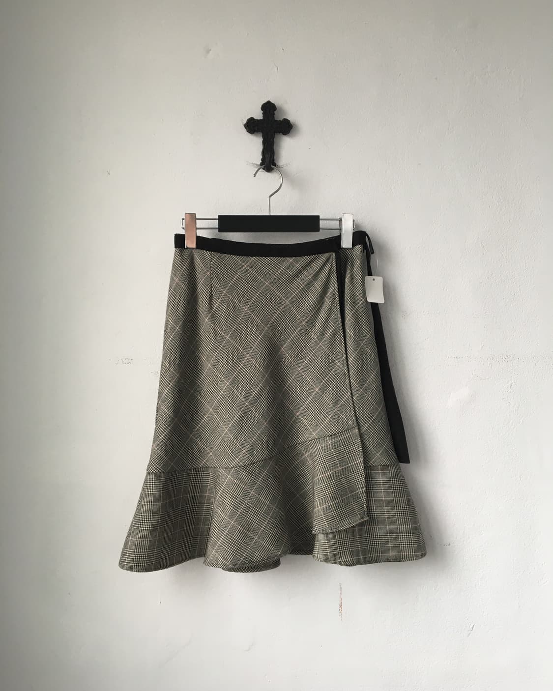 Check pattern wrap skirt 상품이미지1