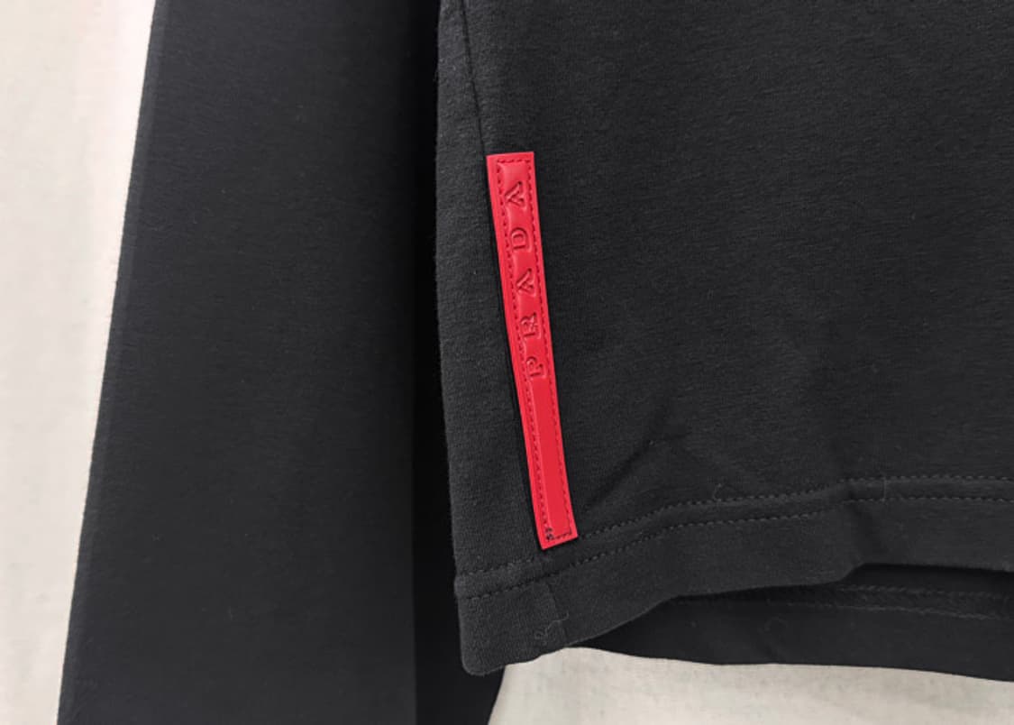 프라다 스포츠 하프집업 롱슬리브 상품이미지3