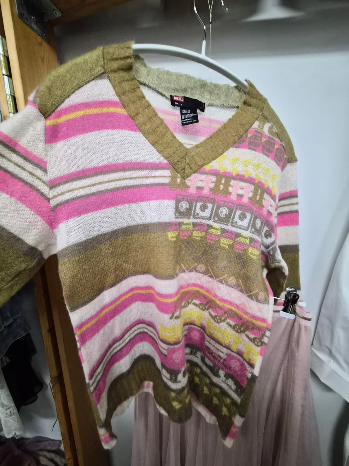 디젤 얄상 모헤어 브이넥 상품이미지6