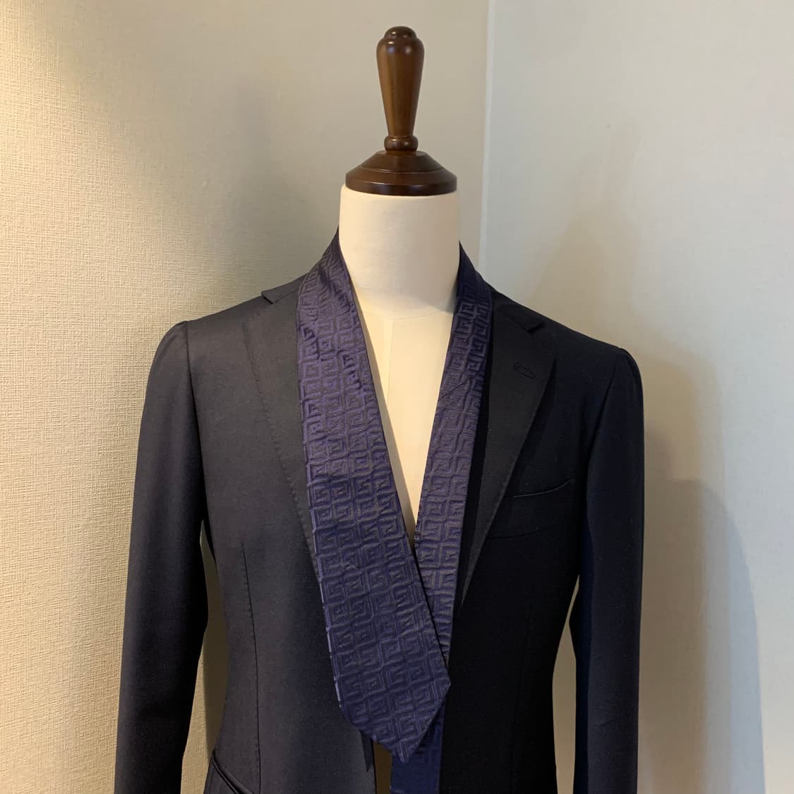 지방시(GIVENCHY) 신형 다크네이비 모노그램 명품넥타이 최상급 상품이미지1