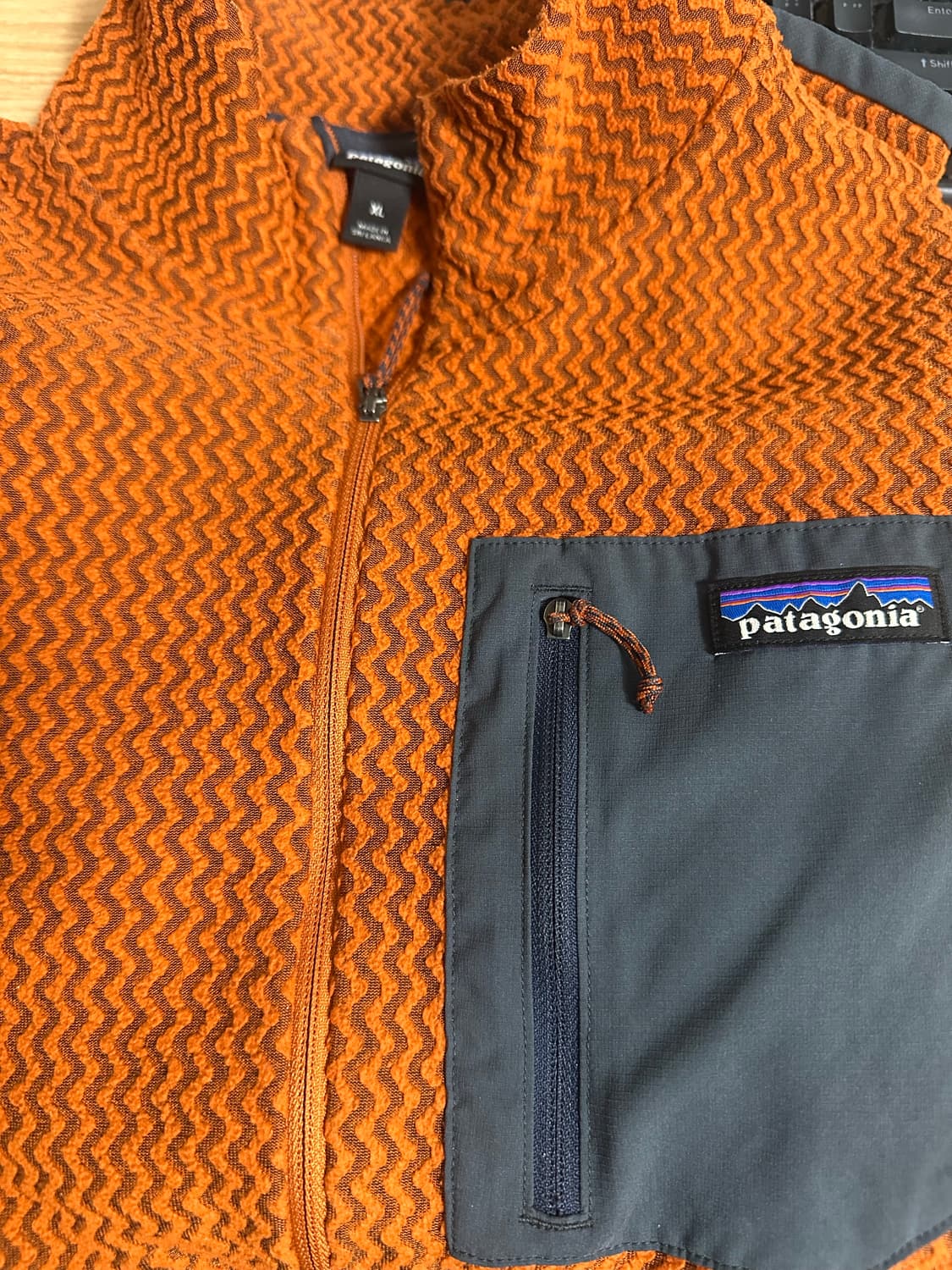 파타고니아 R1 반집업 XL 팝니다 상품이미지2