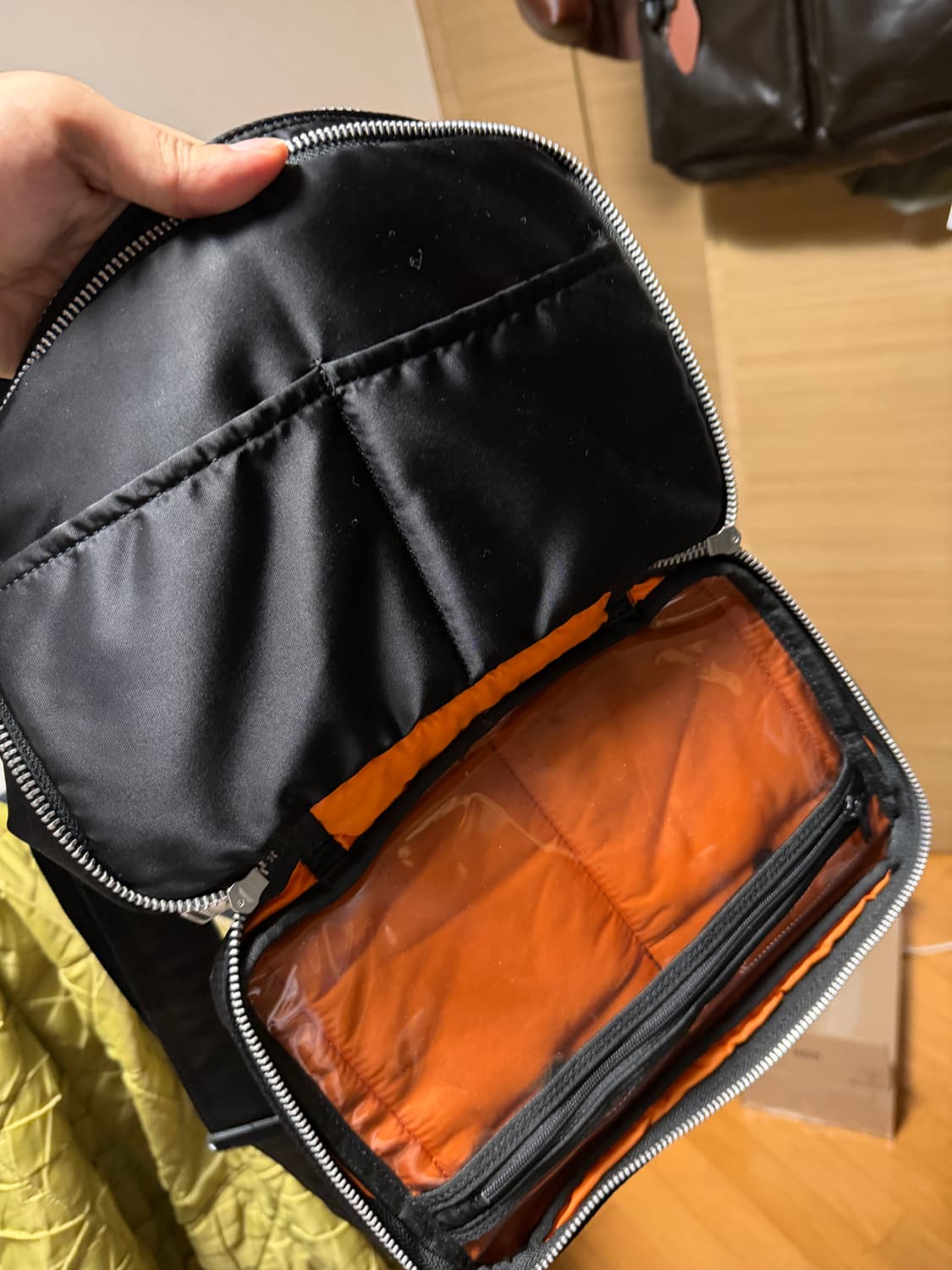 요시다포터 탱커 숄더백 s 스몰 블랙 상품이미지7