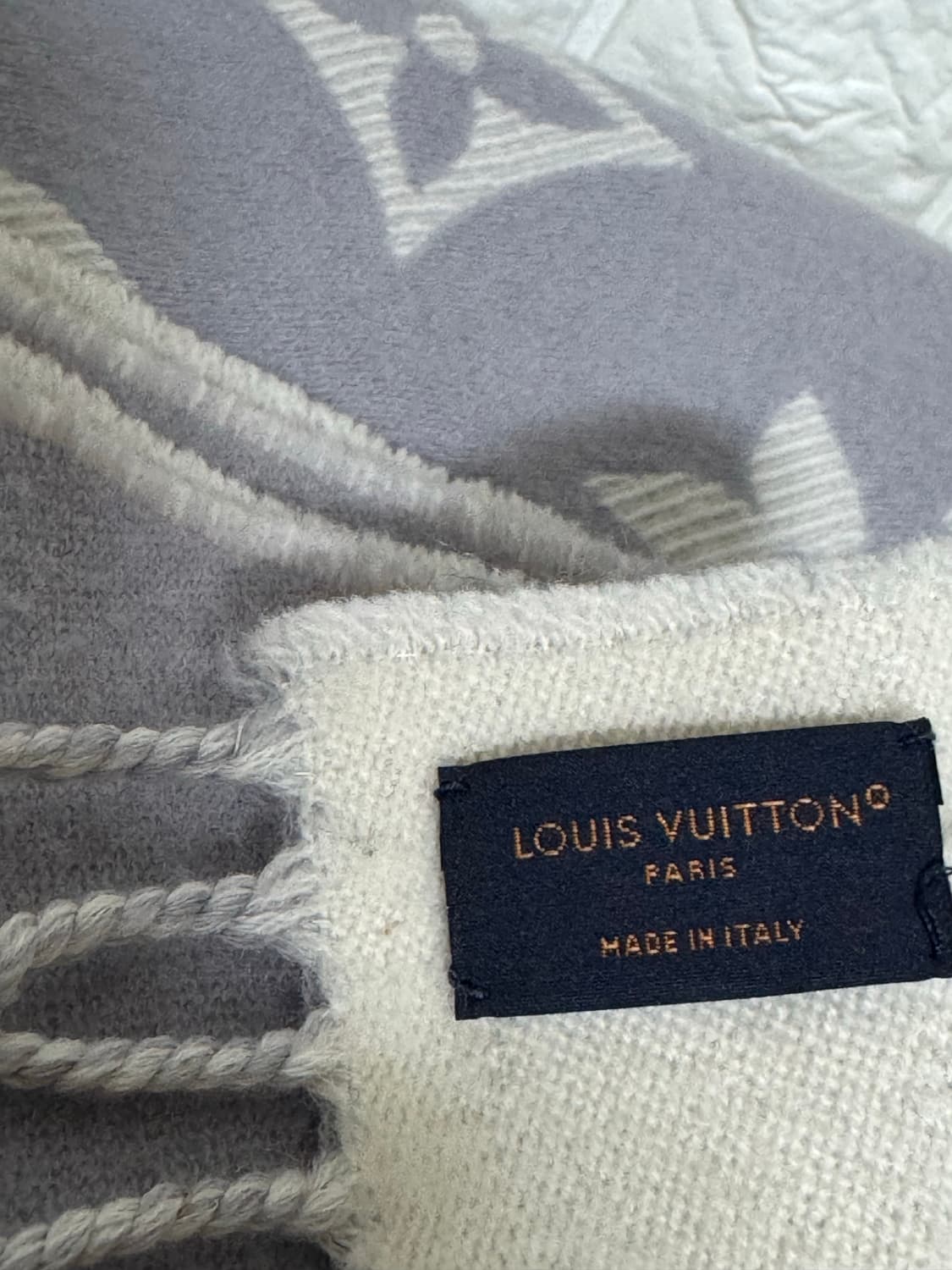 [OS] 루이비통 에샤르프 레이캬비크 캐시미어 머플러 상품이미지3