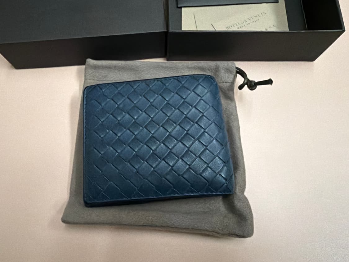 보테가베네타 인트레치아노 남성 반지갑 카드지갑 상품이미지10