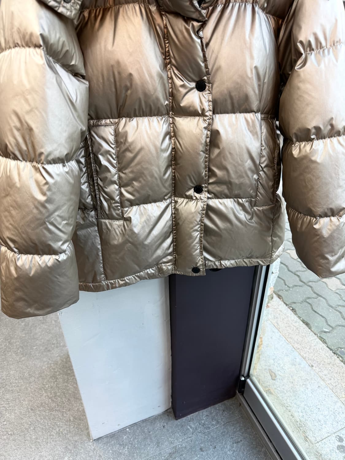 42/ 막스마라 유광 푸퍼 후디드 다운패딩 상품이미지5