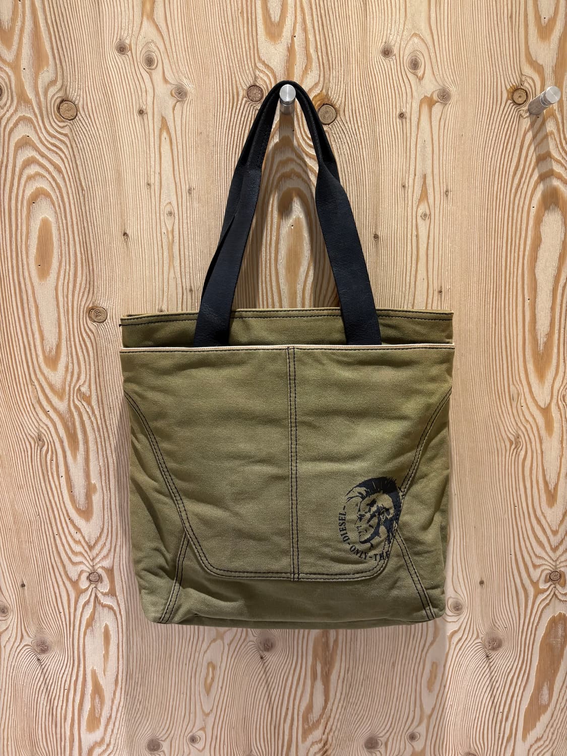 디젤 그래픽 캔버스 토트백 상품이미지1