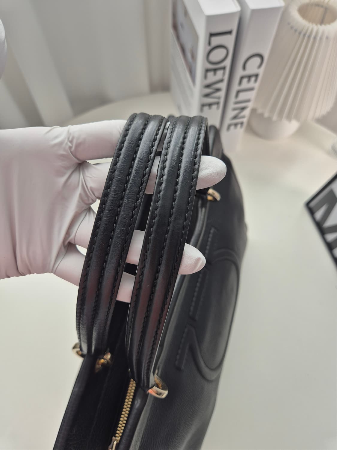 페라가모 레더 사각 토트백 상품이미지6