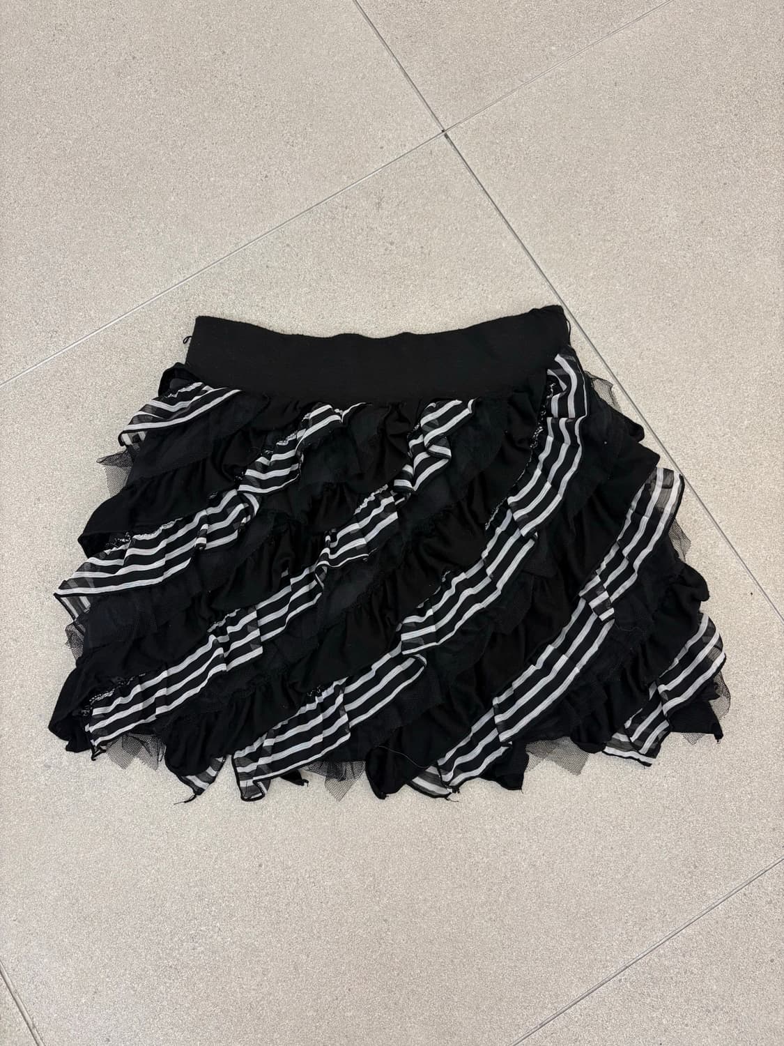 블랙 스트라이프 캉캉스커트 상품이미지1