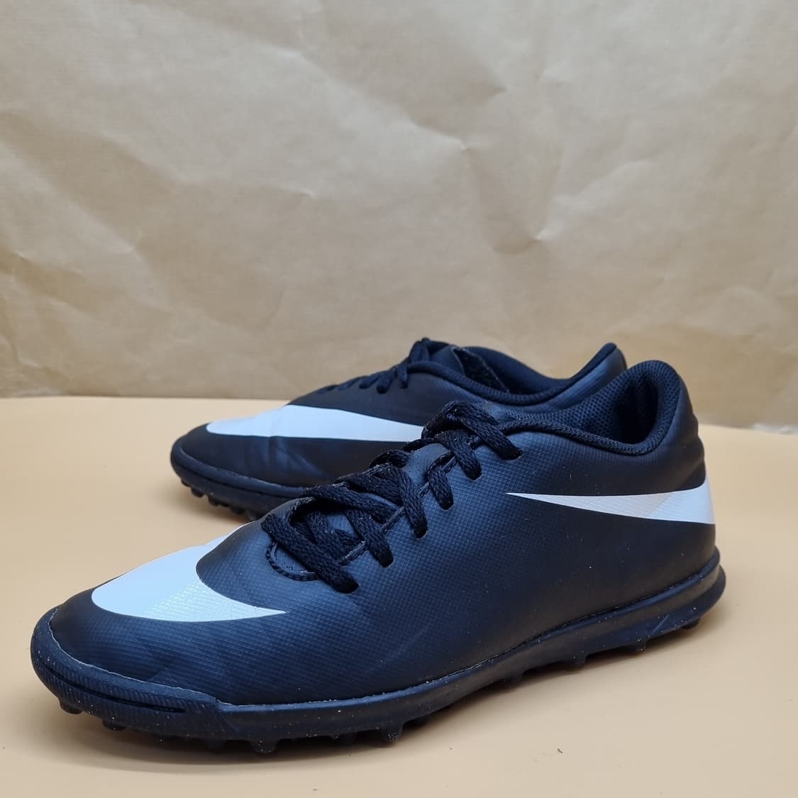 나이키 브라바타2 풋살화250 상품이미지1