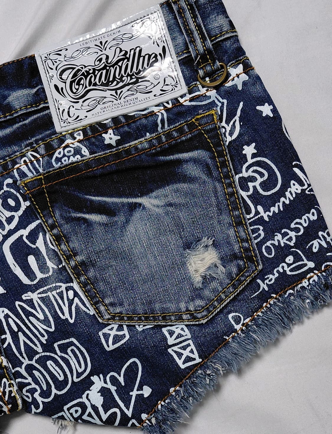 [26] CO&LU(코앤루) 그래피티 유니콘 커스텀 데님 쇼츠 상품이미지8