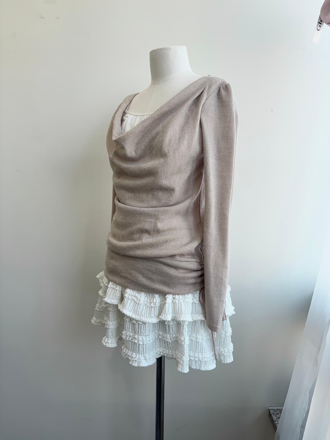 넥 카울 이너 슬리브리스 여리 티셔츠 상품이미지9