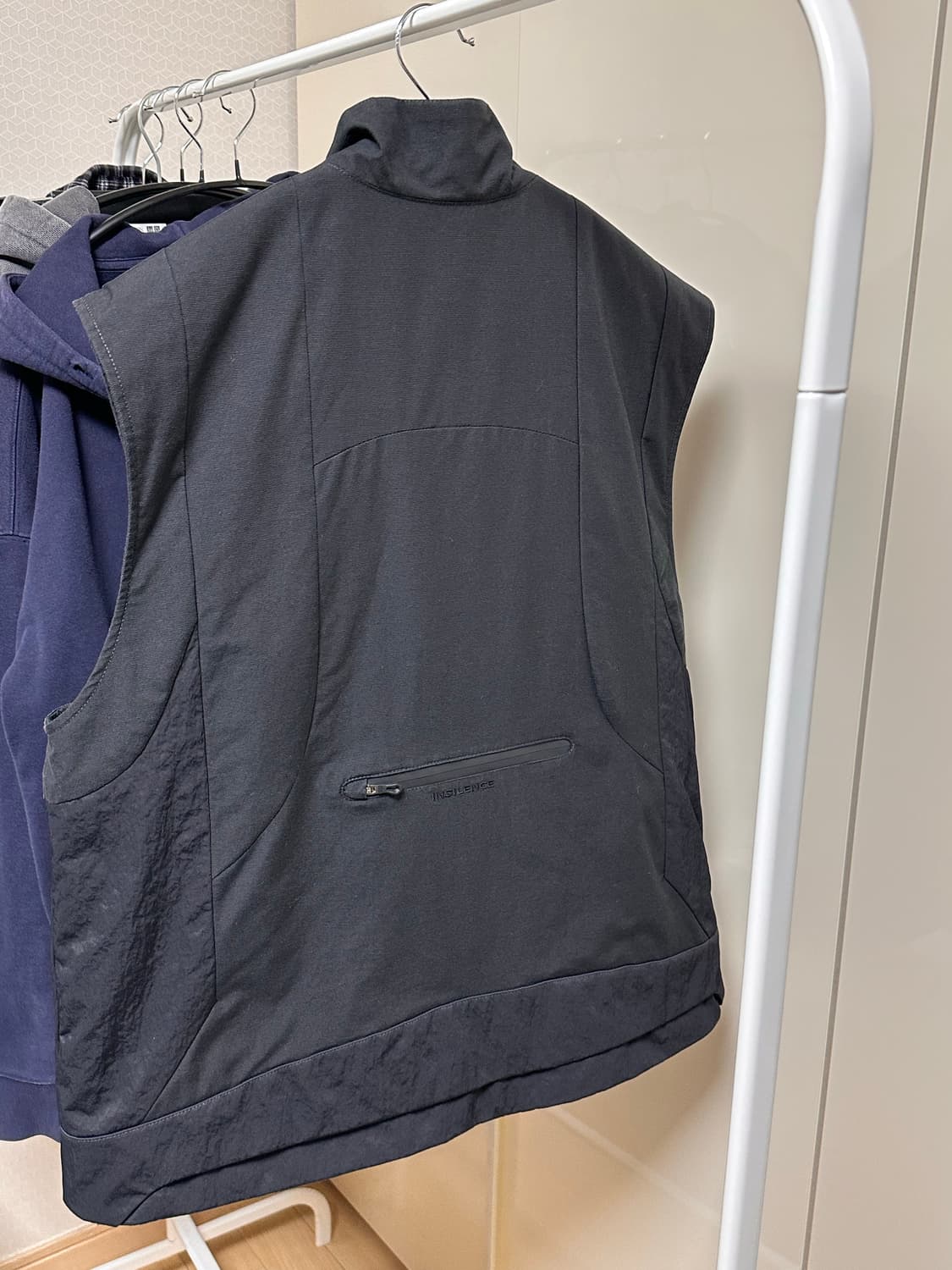 인사일런스X미즈노 옵시디언 베스트 블랙 L 상품이미지2