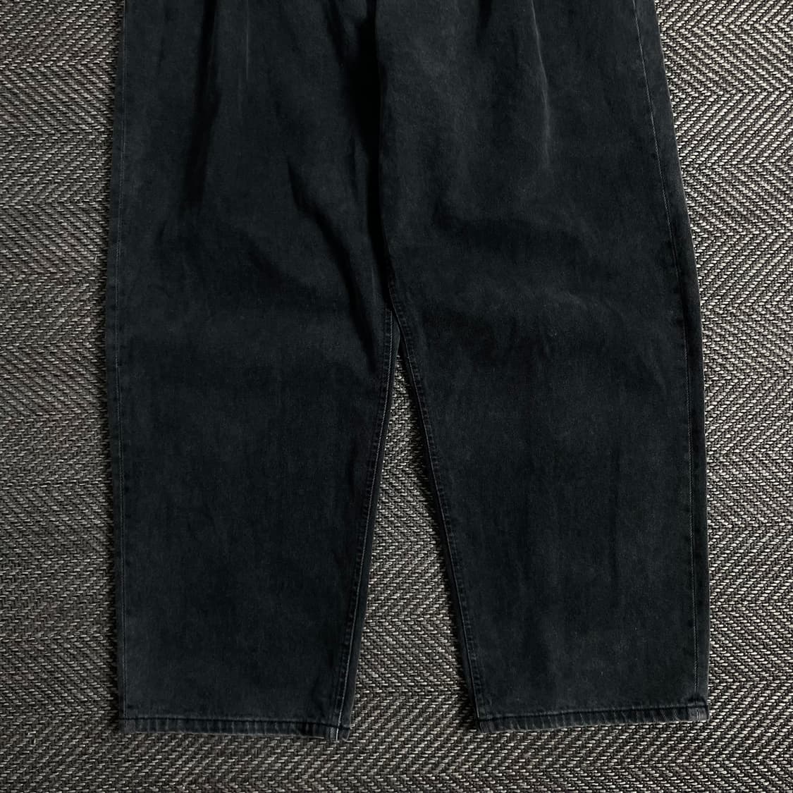 비바스튜디오 와이드핏 블랙 데님 팬츠 o 2861 상품이미지2