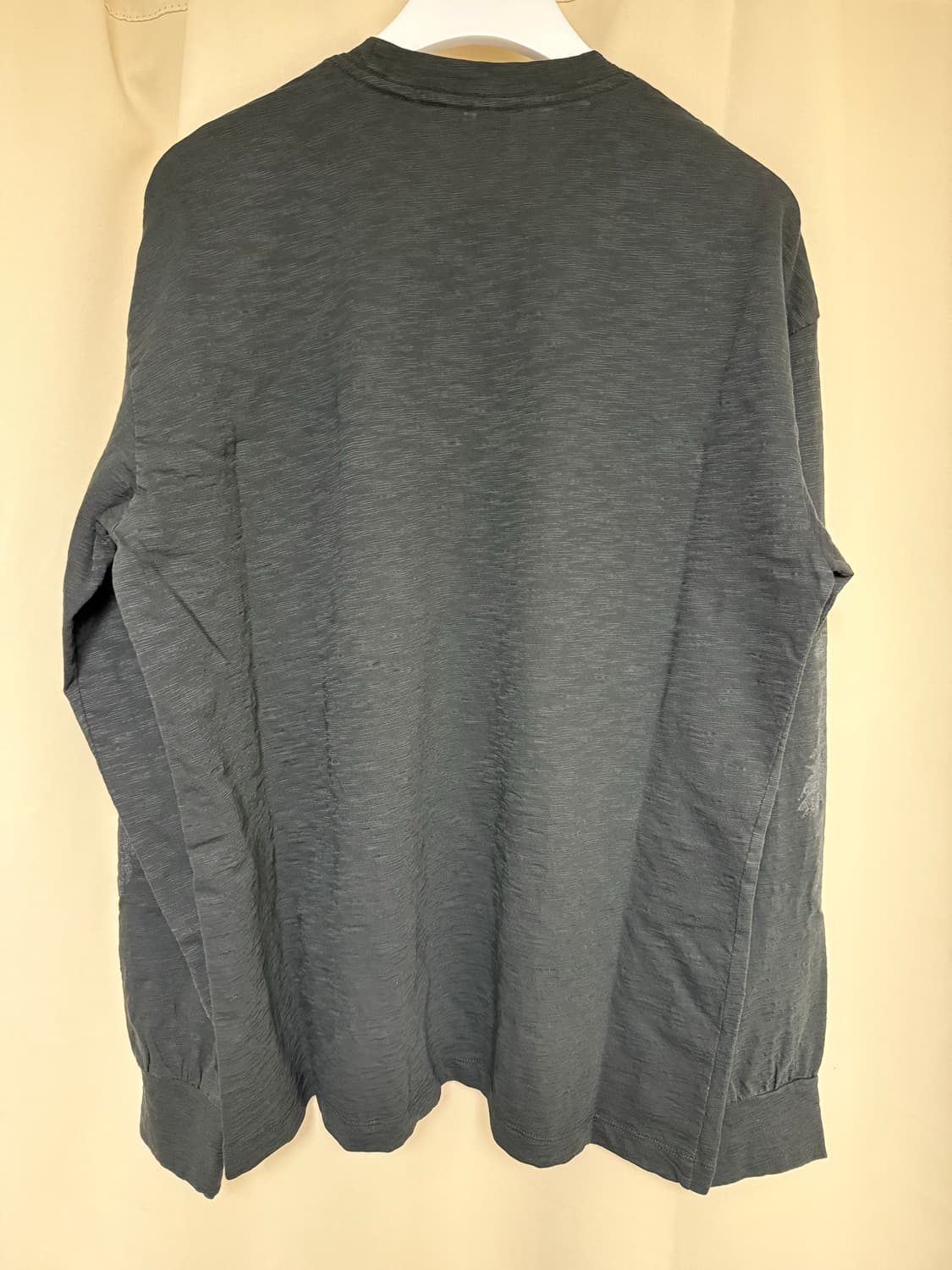 폴리테루 1011 페더 롱 슬리브 블랙 2 팝니다 상품이미지2