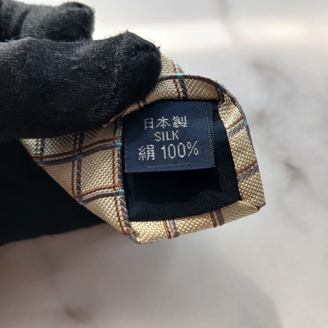 버버리 실크 베이지 체크 넥타이 9.6cm B등급 A18656
 상품이미지10