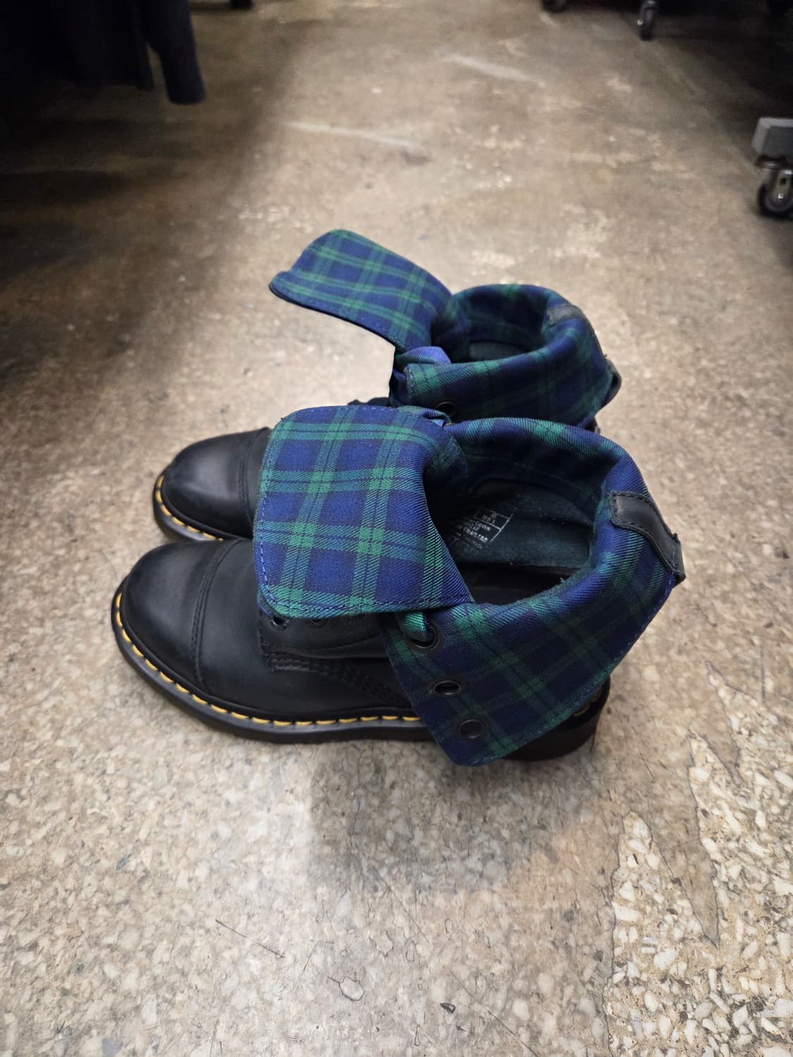 닥터마틴 아멜리아 타탄체크 부츠 (UK 6) 상품이미지1