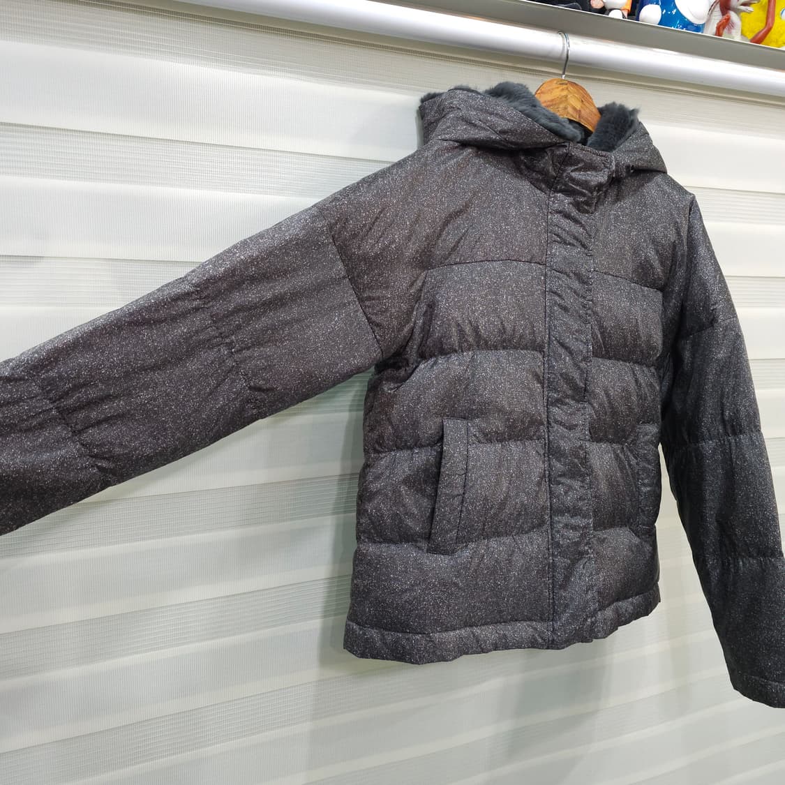 띠어리 후드집업 다운자켓- 우먼S 상품이미지4