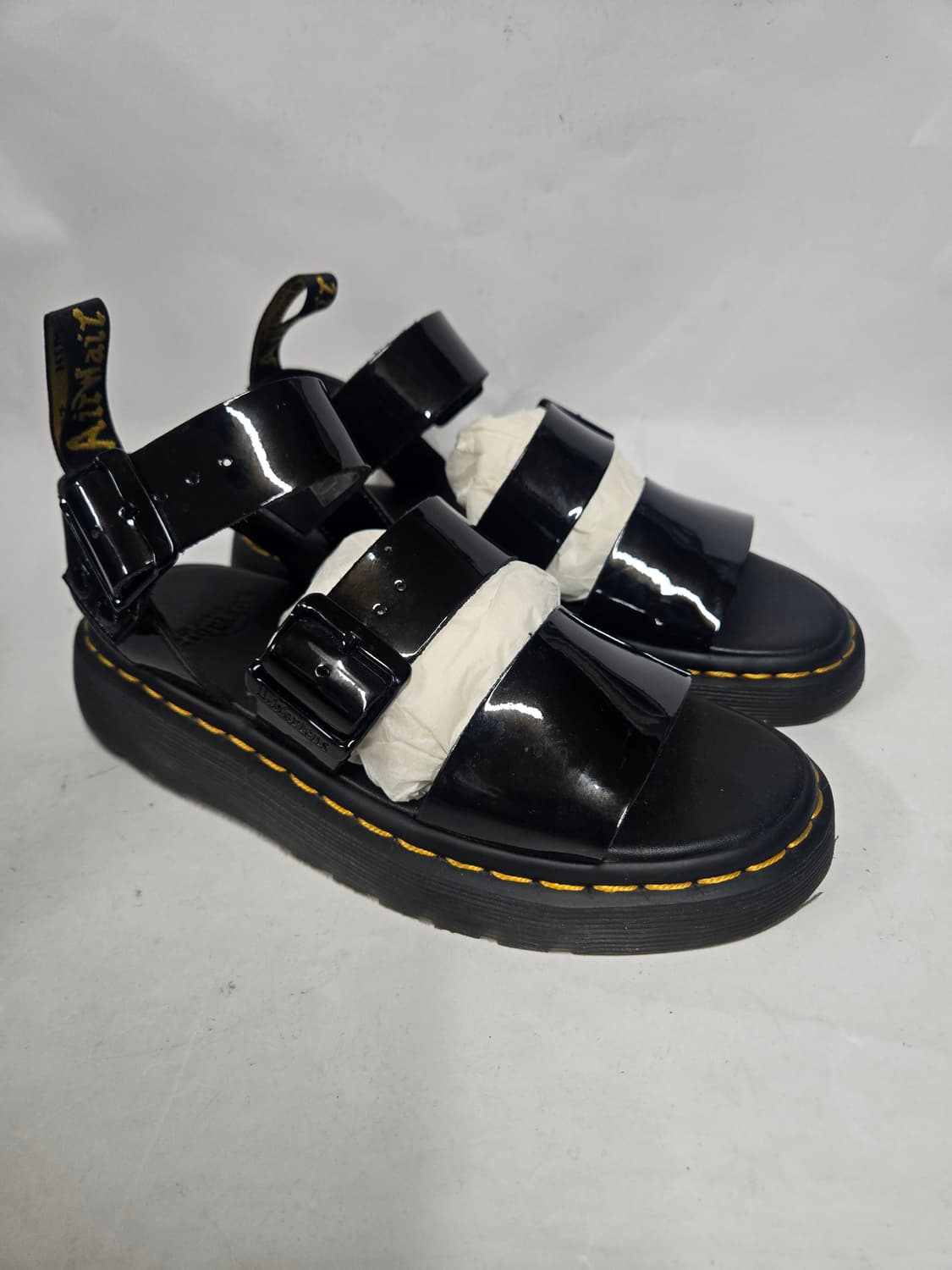 닥터마틴 그리폰  페이턴트 스트랩 샌들 EU38(240) 상품이미지1
