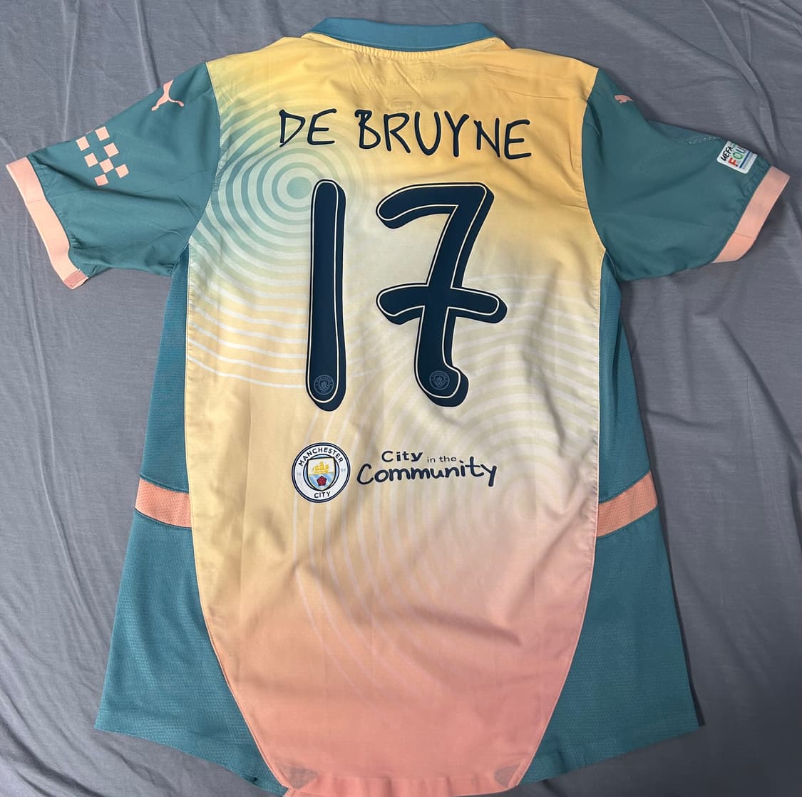 24/25 맨시티 오아시스 어센틱 유니폼 상품이미지2