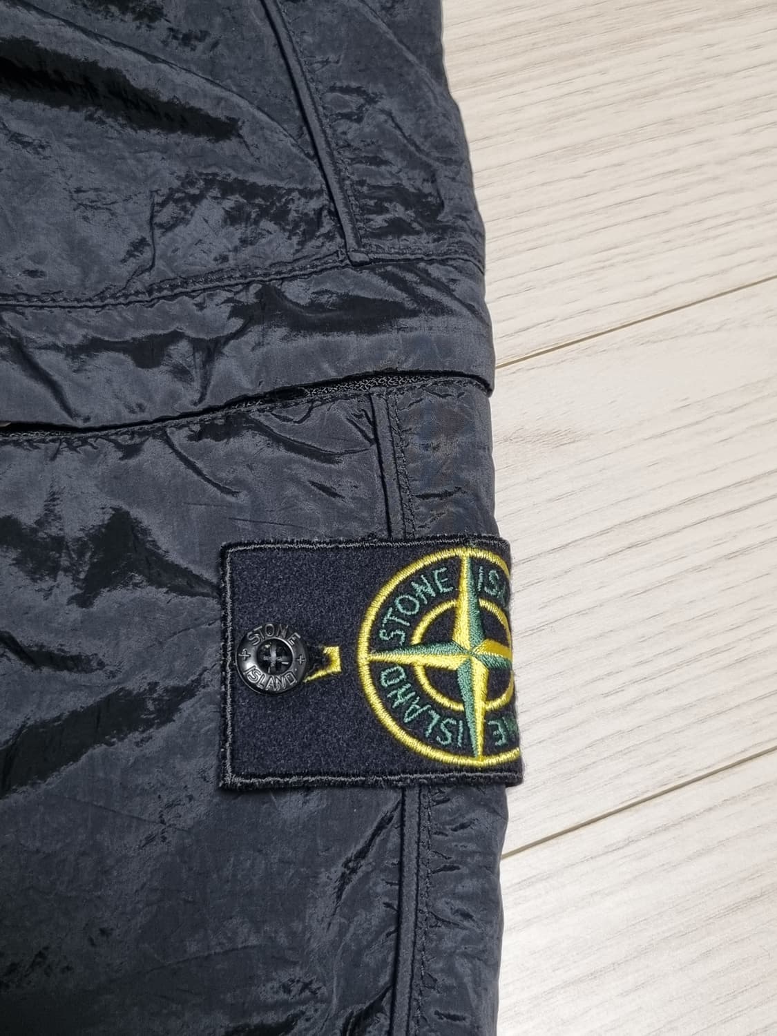 스톤아일랜드 나일론메탈 조거팬츠 상품이미지4