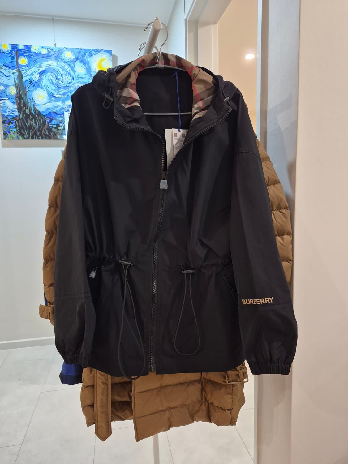 새상품))버버리 BIRLEY 드로스트링 후드 자켓 블랙 상품이미지2