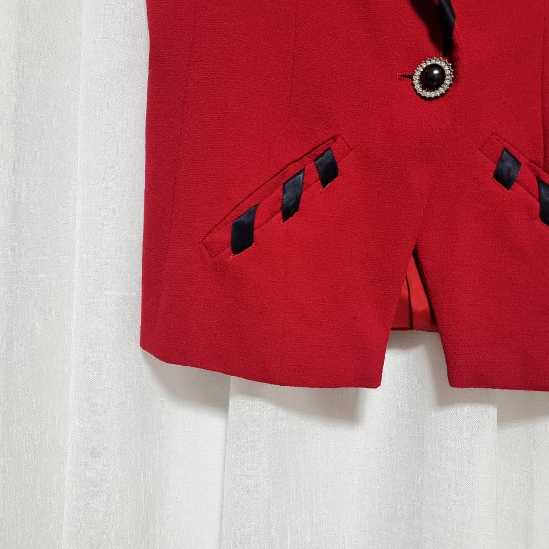 발렌티노 miss V 울혼방 조끼 베스트 (55-날씬66) 블랙타이큐빅 상품이미지3