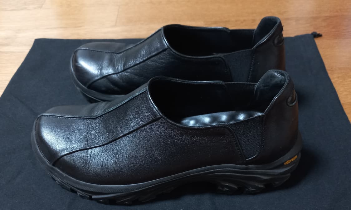 요위(Yowe) Uon 매트 블랙 245 로퍼 구둥화 상품이미지2