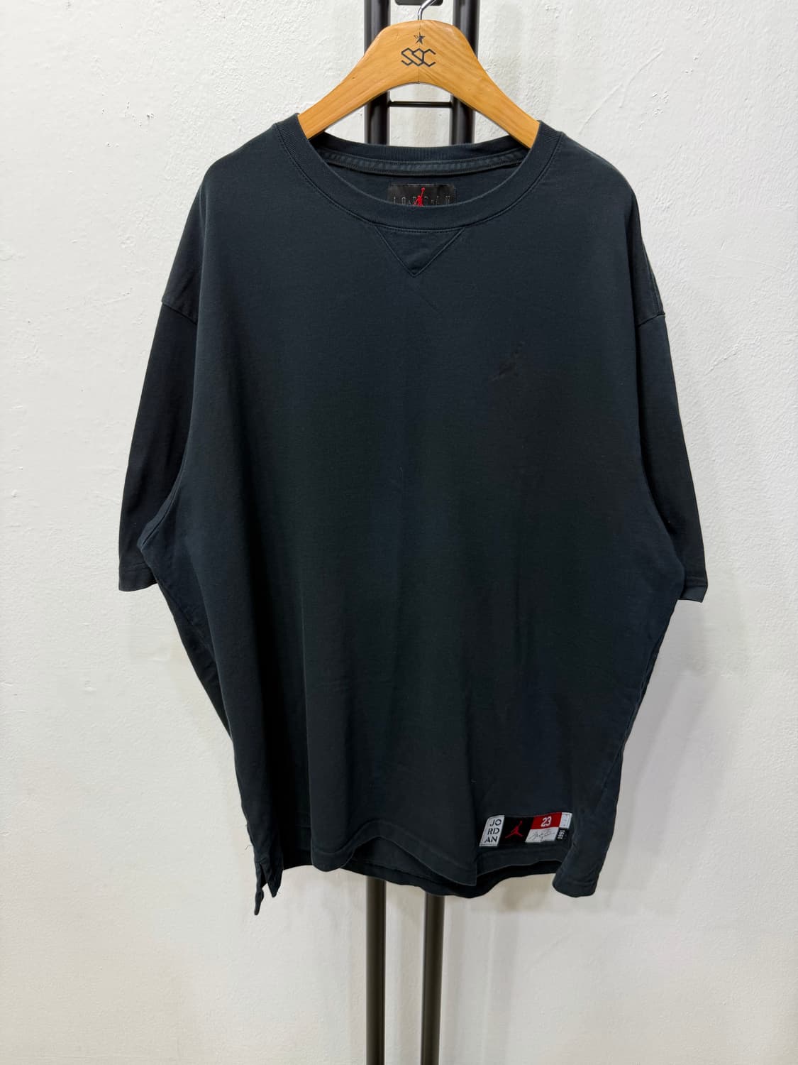 정품) 나이키 조던 23 오버핏 블랙 반팔티 XL 상품이미지2