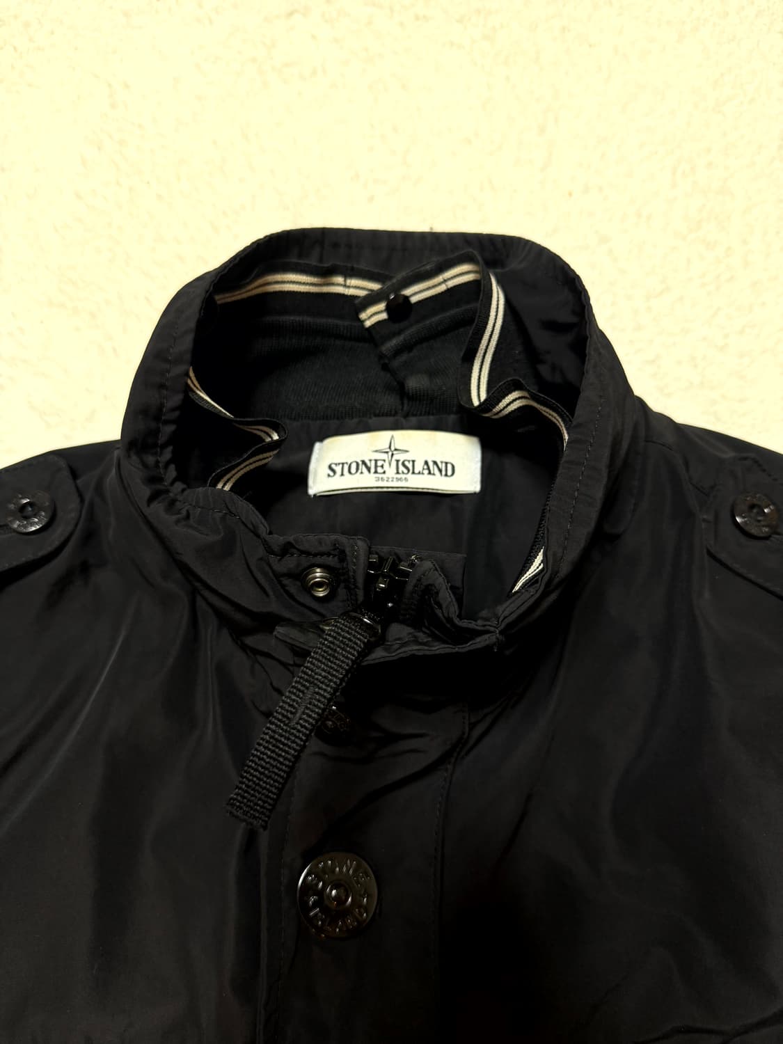 정품 스톤아일랜드 Stone Island 필드 사파리 자켓 (야상자켓) 상품이미지4