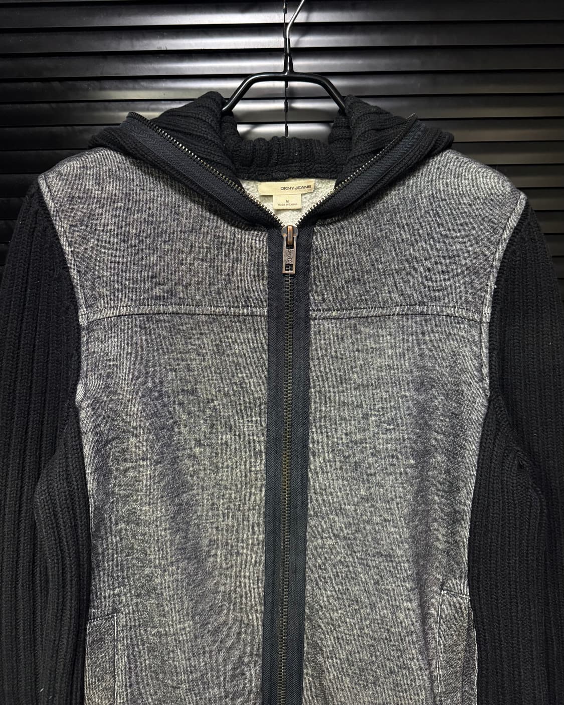 DKNY 도나카란 후드 집업 니트 스웨터 믹스 락시크 고스 펑크 블랙 M 상품이미지3
