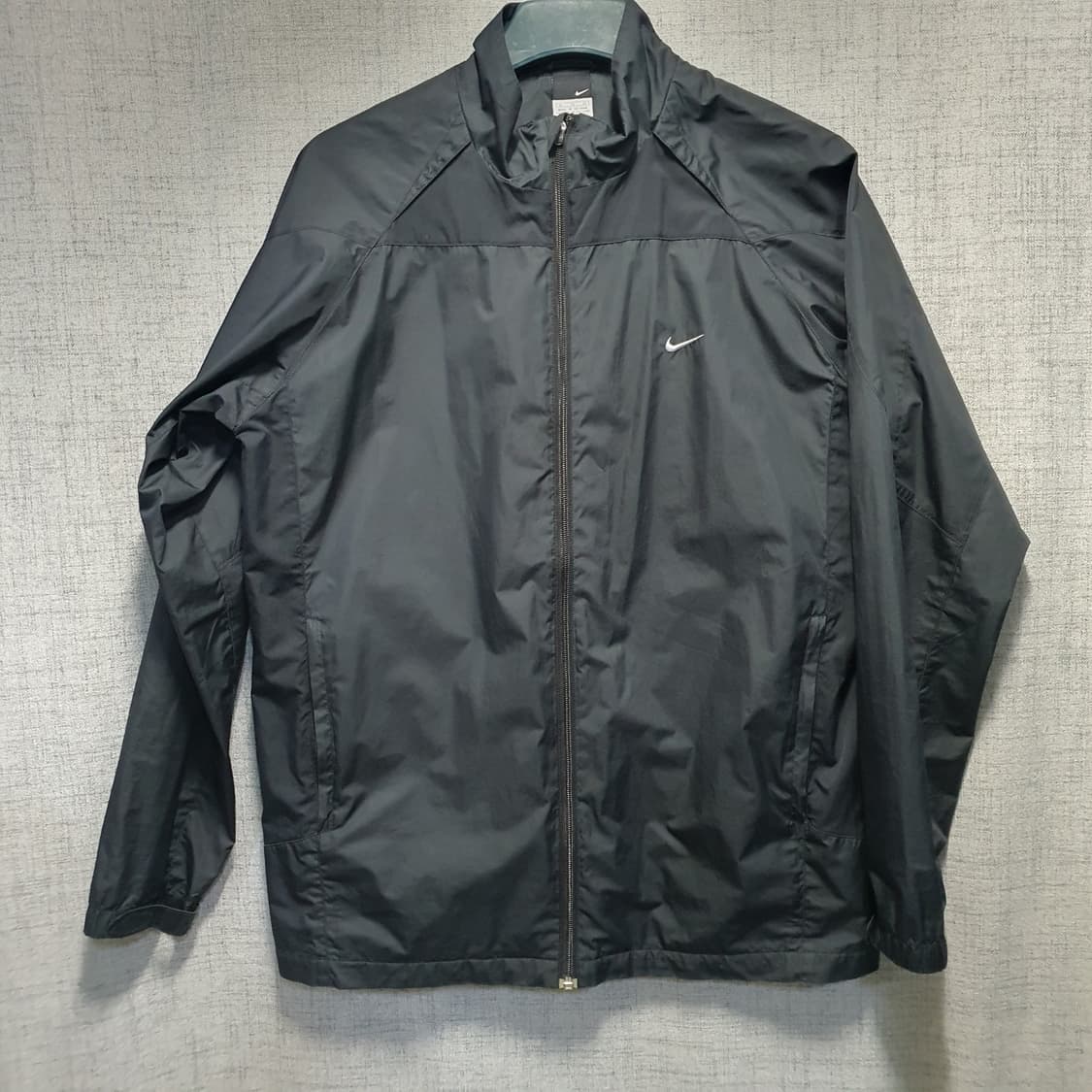 나이키 스우시  블랙 바람막이 자켓  상품이미지1