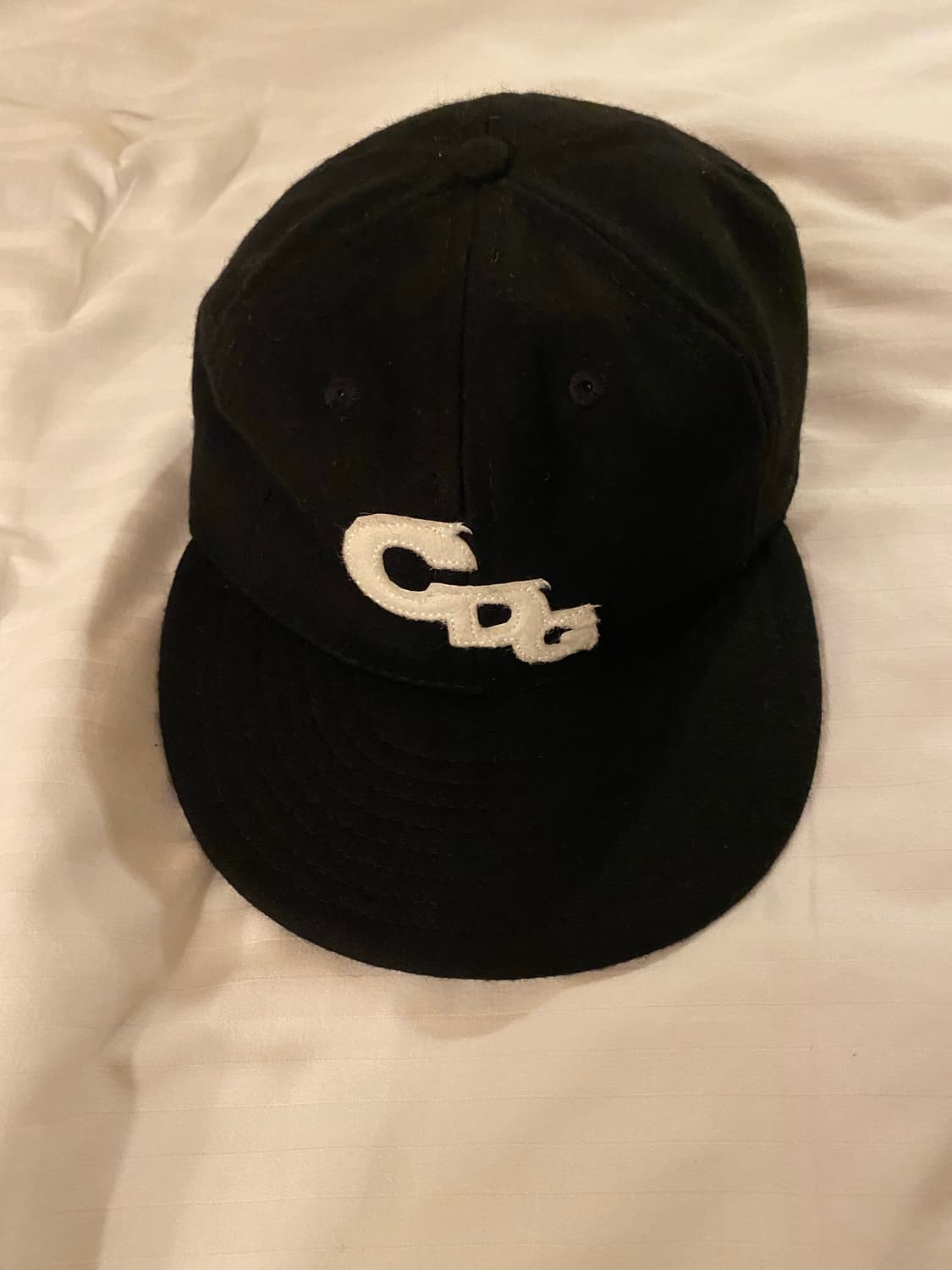 cdg 꼼데가르송 x 이벳필드 캡 상품이미지1