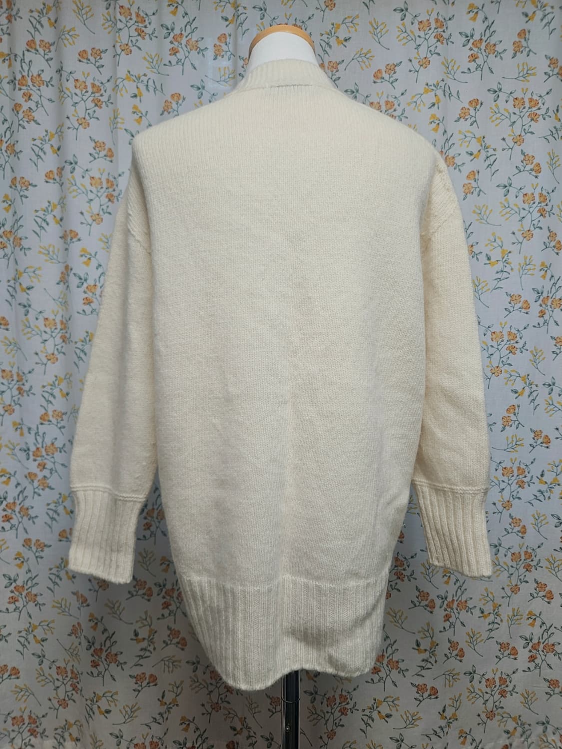 도톰한 울100 가디건 일본 tomorrowland 상품이미지2