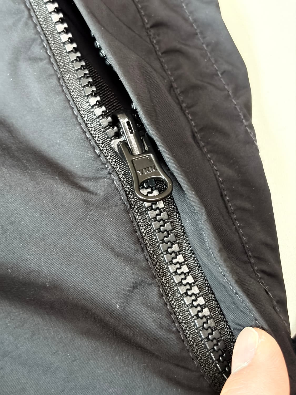 스톤아일랜드 스킨터치 나일론TC 봄버 자켓 상품이미지3