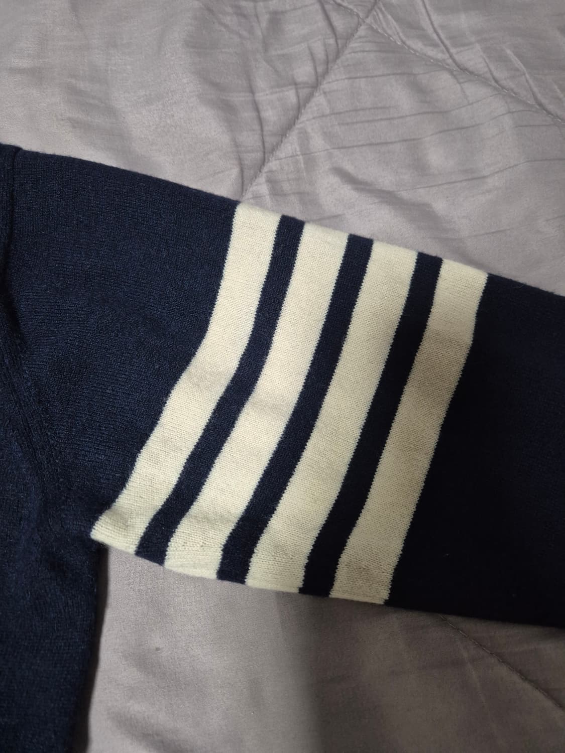 톰브라운 캐시미어 가디건 상품이미지3