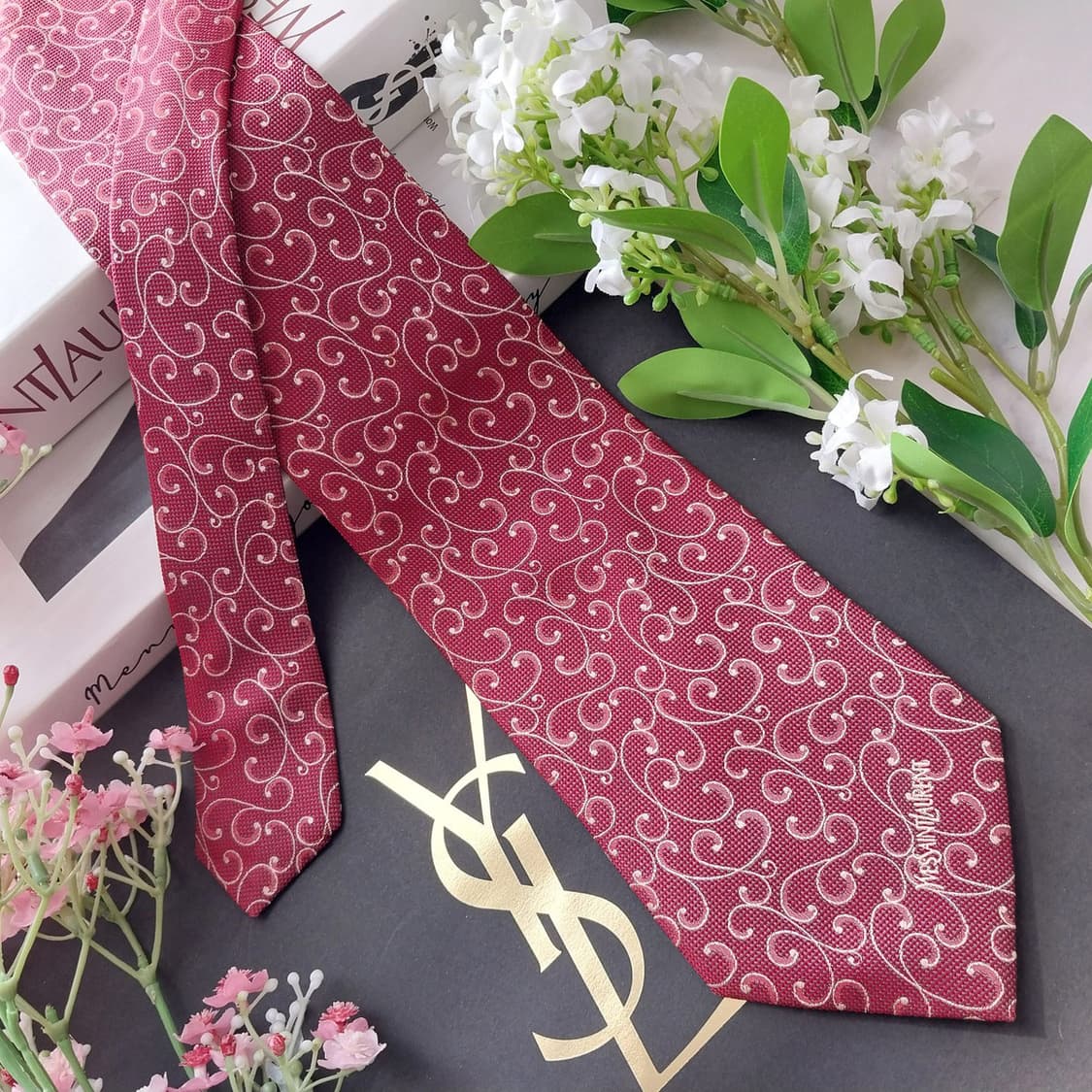 입생로랑 실크 와인 자카드 패턴 넥타이 9.5cm A+등급 K1950 상품이미지2