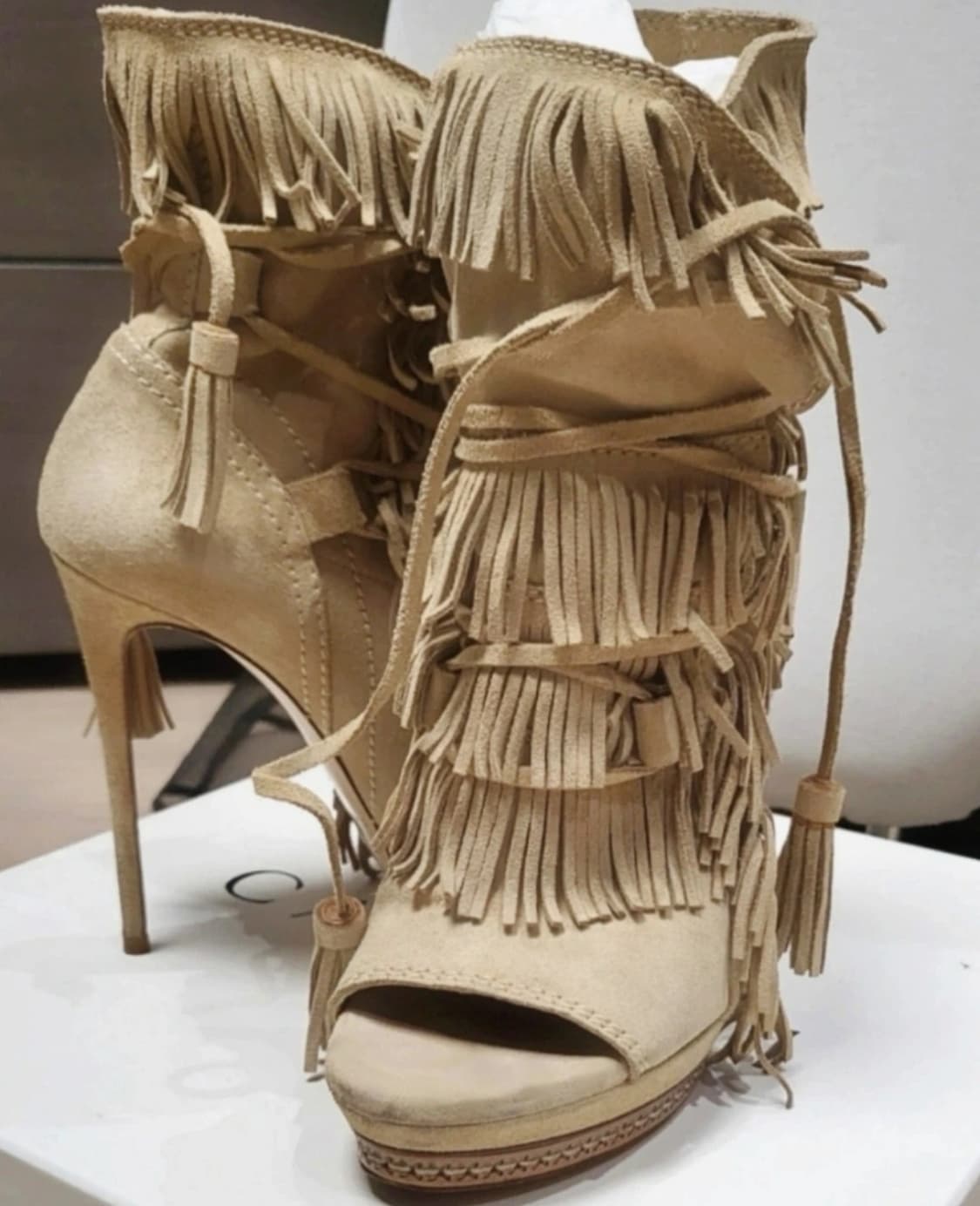 CASADEI 카사데이 y2k 프린지 모카힐 상품이미지3