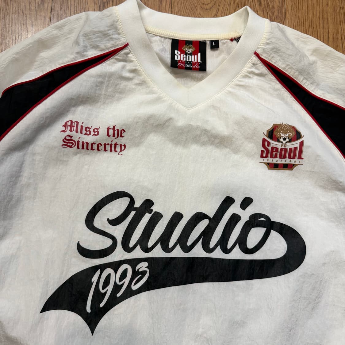 1993스튜디오 X FC서울 파이핑 나일론 풀오버 탑 상품이미지2