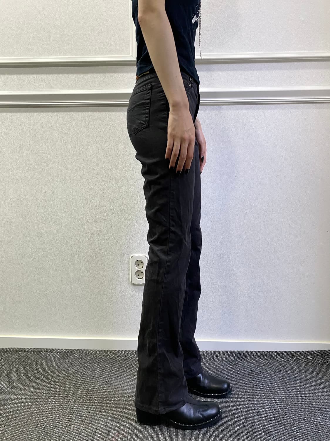 Slim Fit Semi Boots Cut Black Pants 상품이미지2
