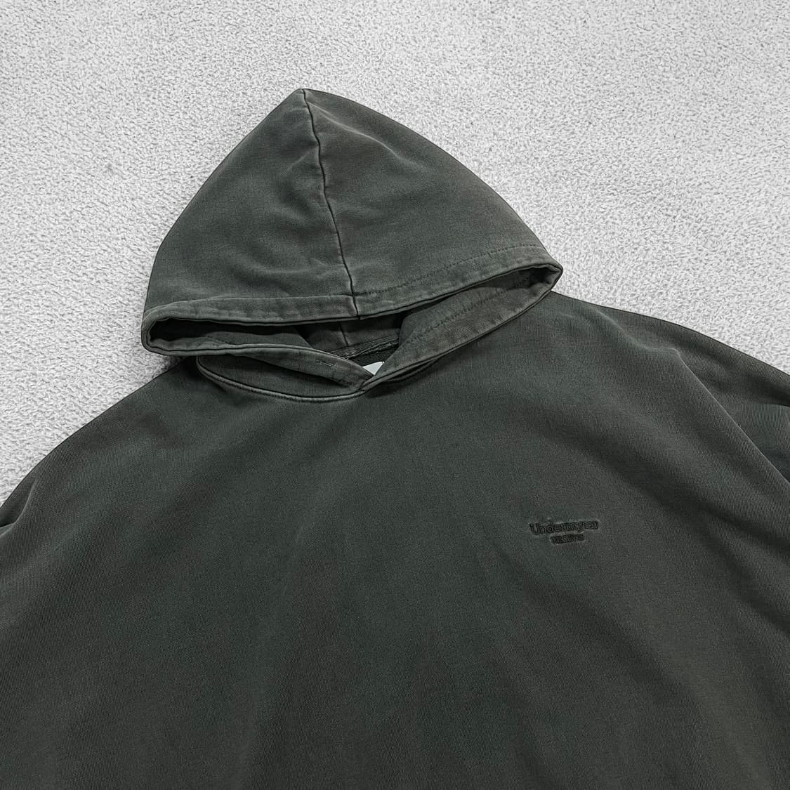 언더마이카 안티 피그먼트 워싱 후드티 상품이미지2