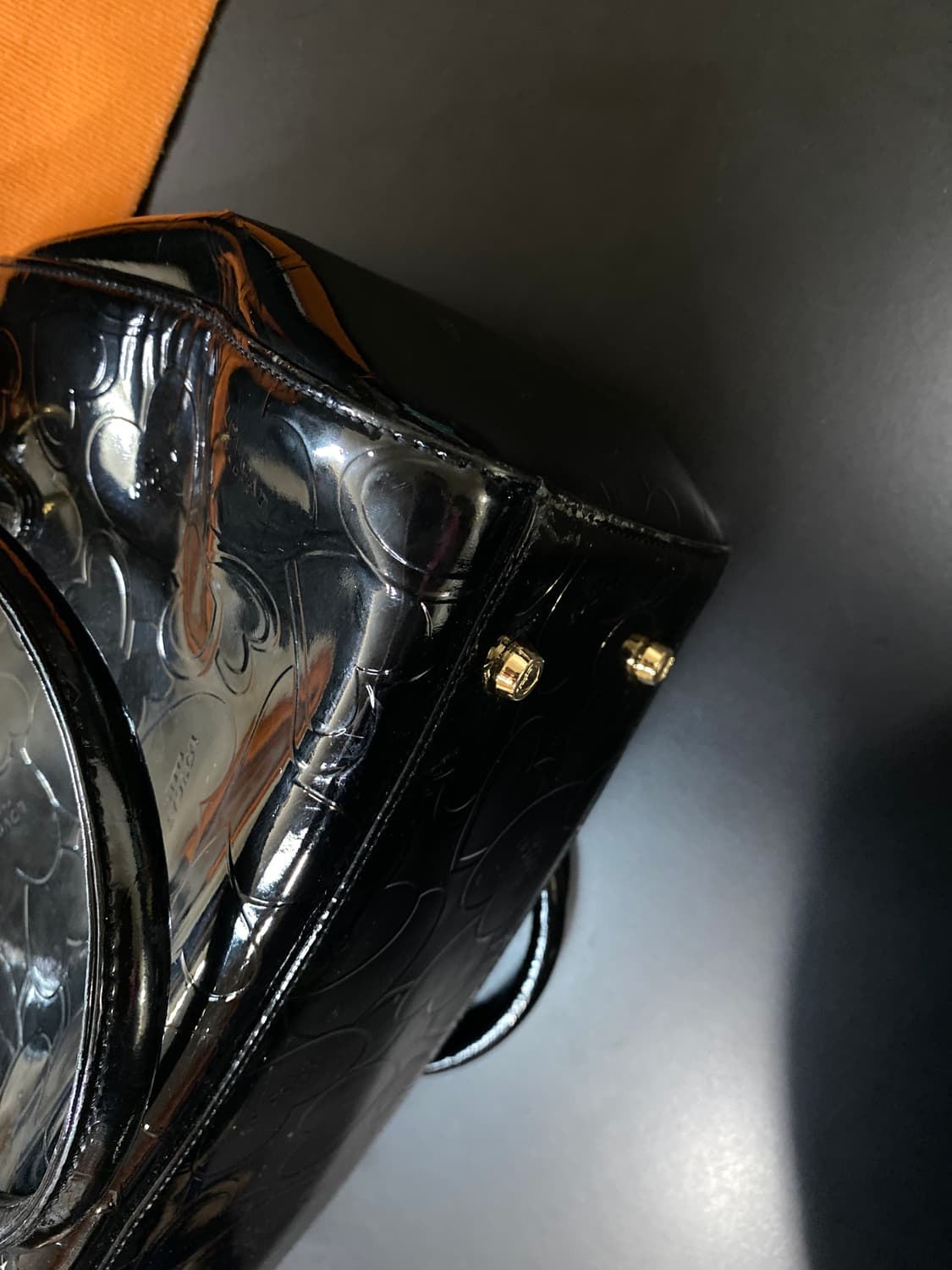 러브캣 하트 엠보 블랙 토트백 상품이미지4