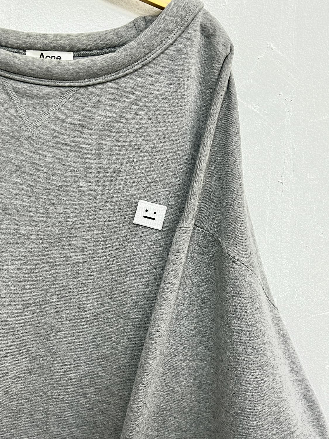 아크네 스튜디오 맨투맨 상품이미지3