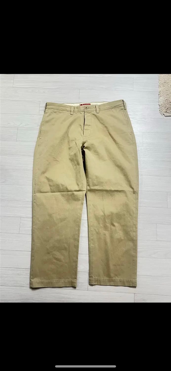 슈프림 25ss 치노팬츠 TAN 색상 36사이즈 상품이미지1