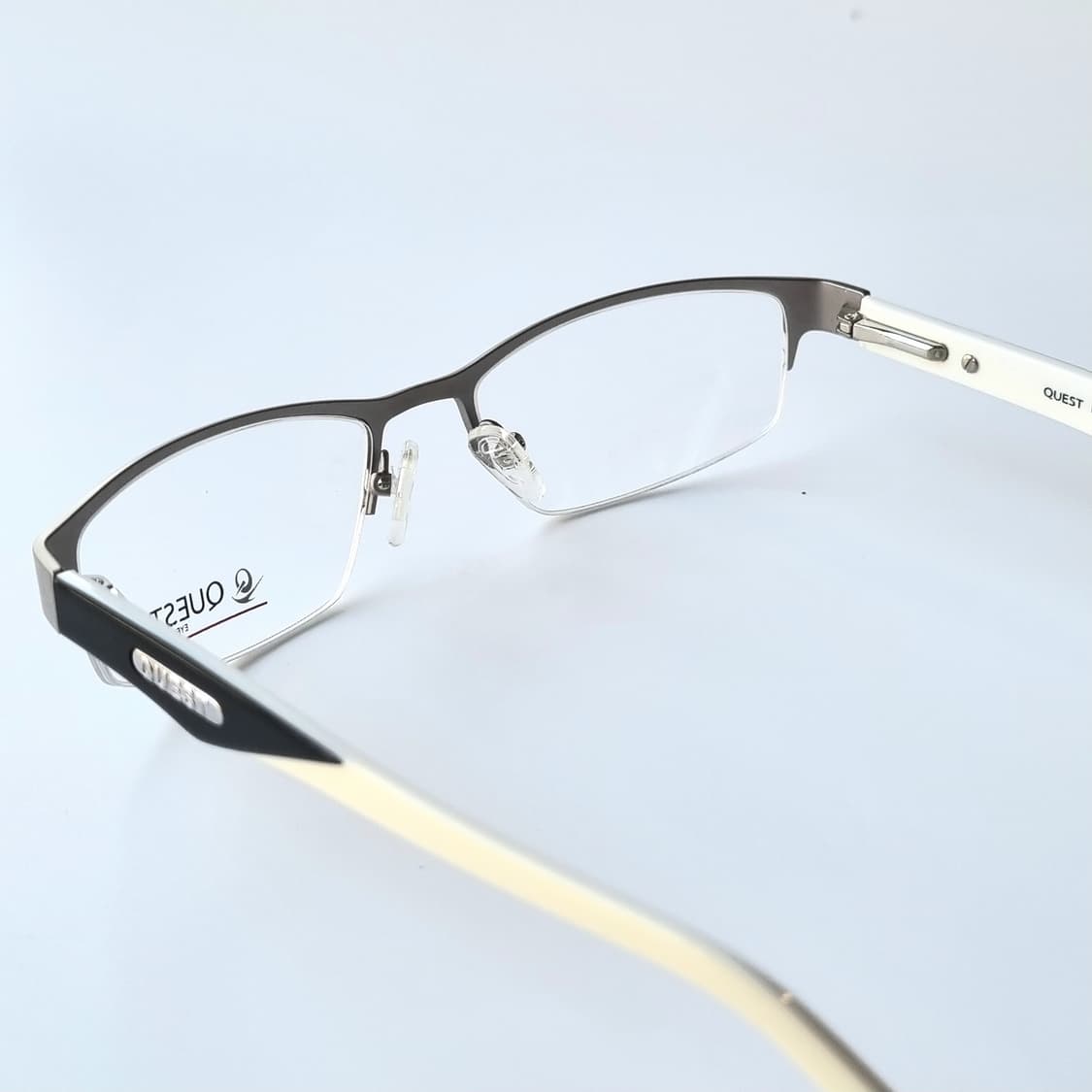 데드스탁 세련된 투톤 포인트 반무테 메탈 안경테   603 상품이미지5