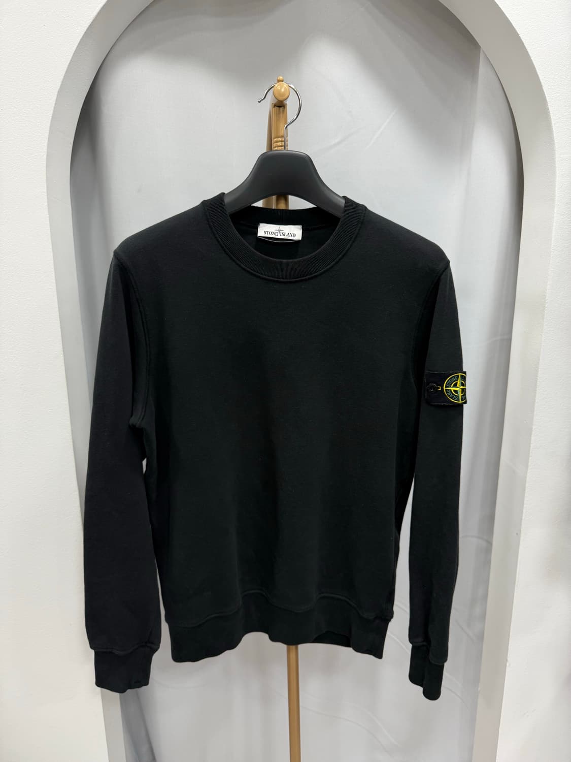 22FW 스톤아일랜드 맨투맨 M 상품이미지1