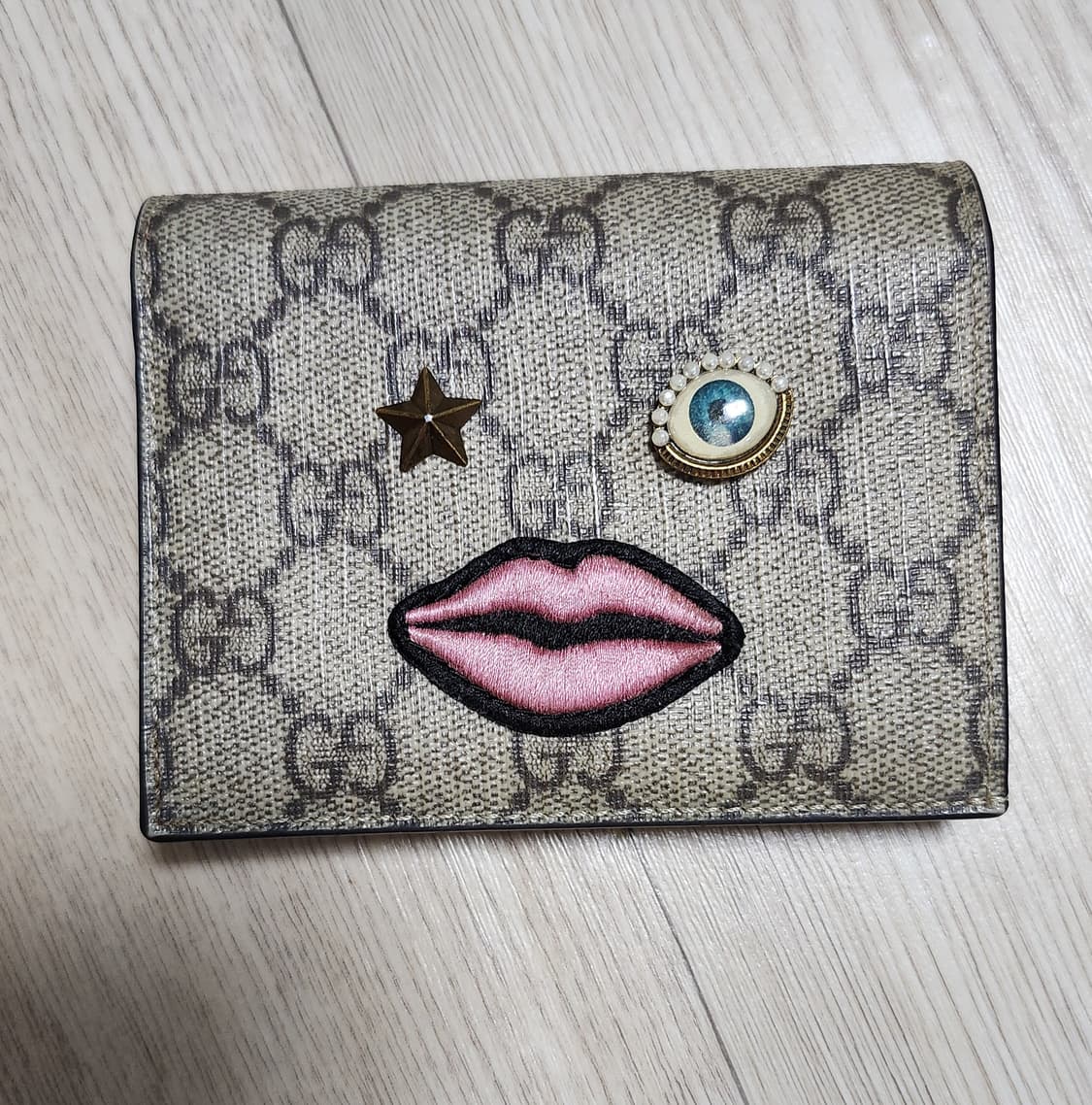 구찌 GG 수프림 서커스 페이스 반지갑 상품이미지1