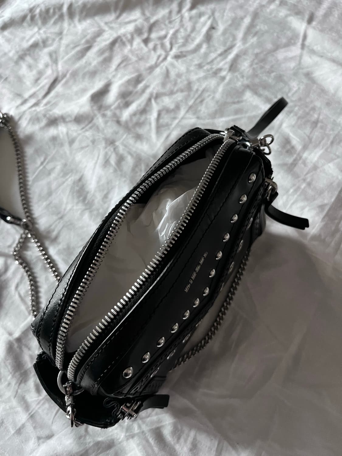 Diesel Studded Chain Shoulder Bag 상품이미지5