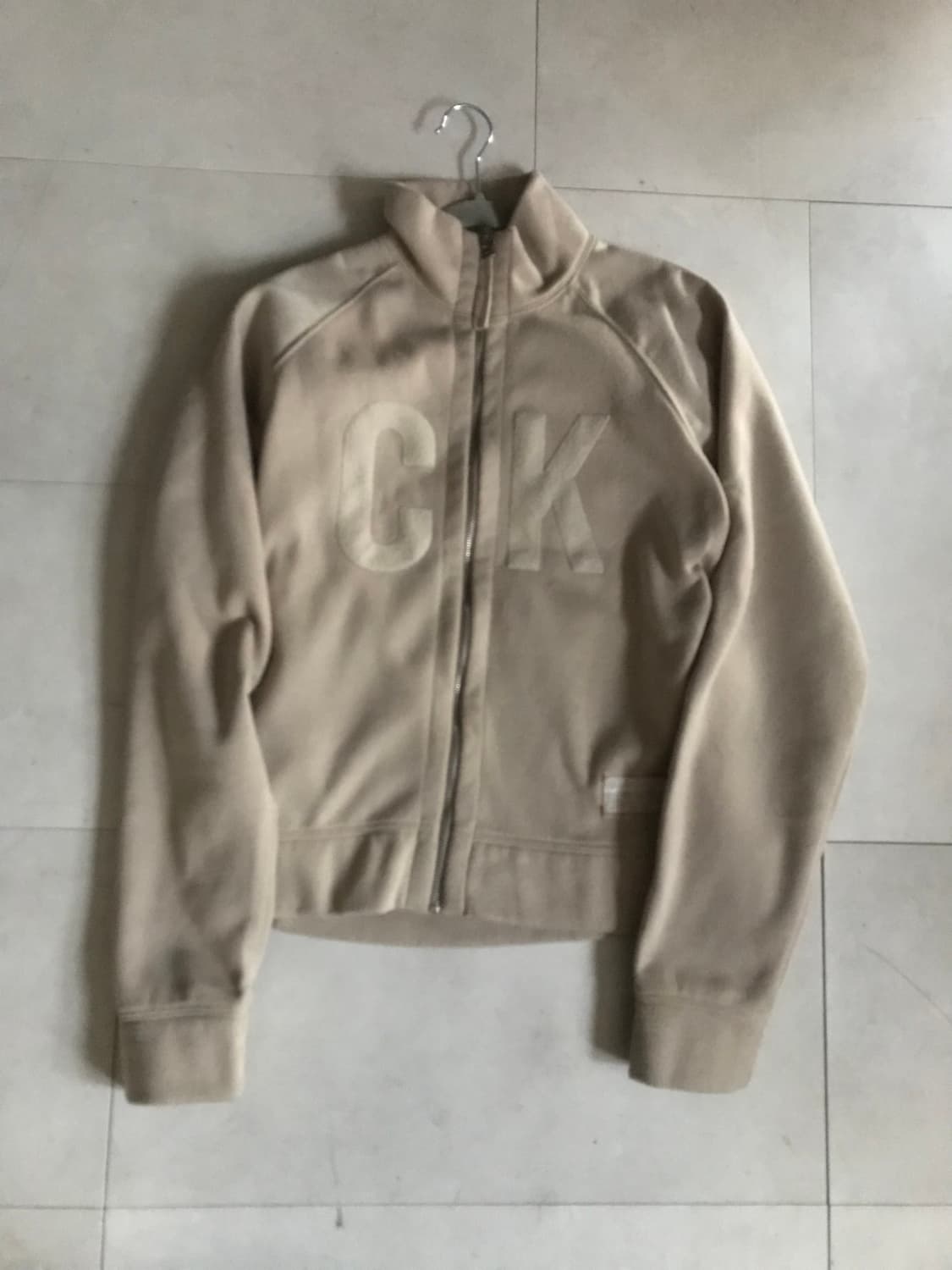 켈빈클라인 빅로고 면집업 상품이미지8